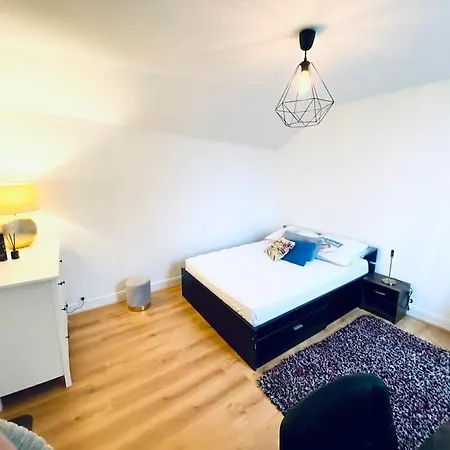 One Bedroom Unit In